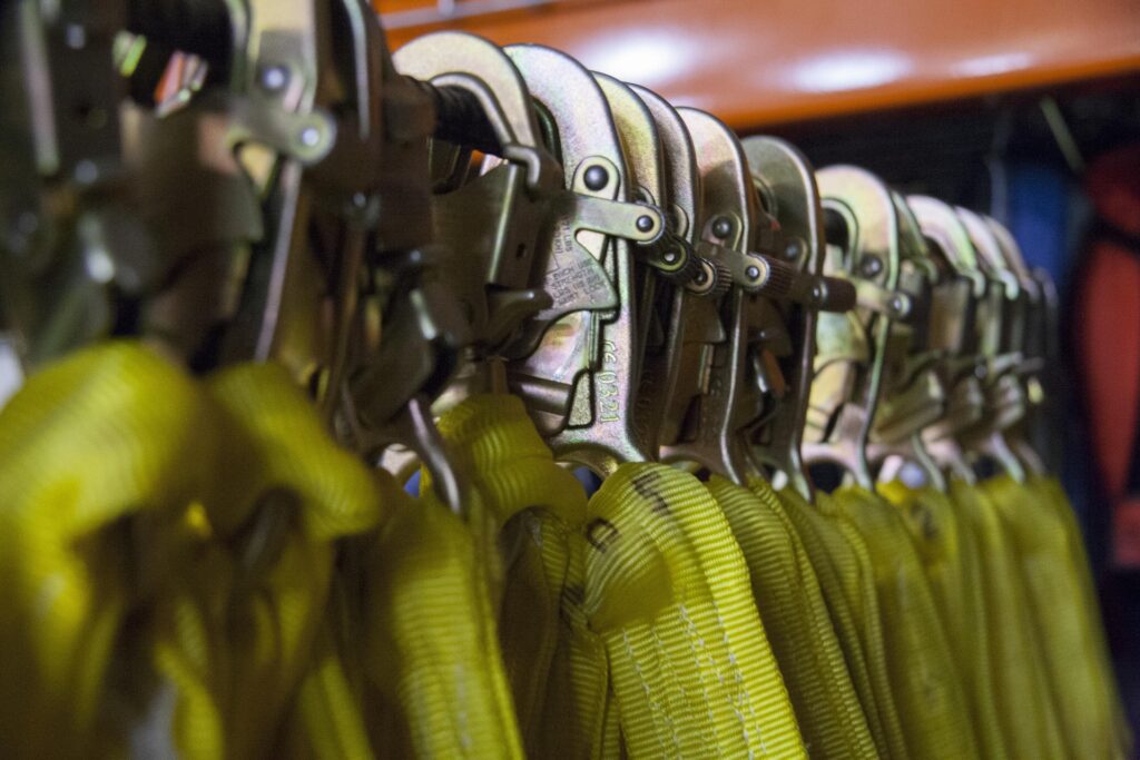 Personal Protective Equipment 2087621 1920 3 1024x683
